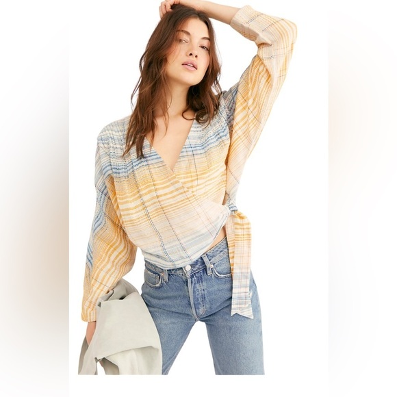 Free People Maldives Surplice wrap top Medium - Picture 8 of 8